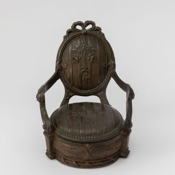 Joyero antiguo francés de bronce